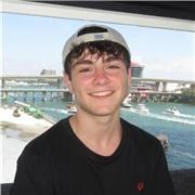 Universitario de 1 año de ingeniería física y computación cuántica. Imparto clases a alumnos de ESO y Bachillerato